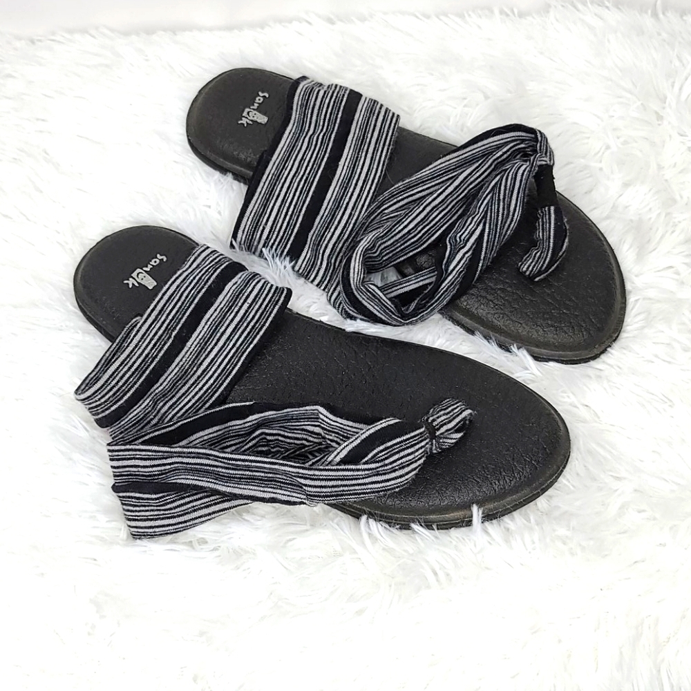 Sanuk cloth wrap ankle strap black sandals size 6